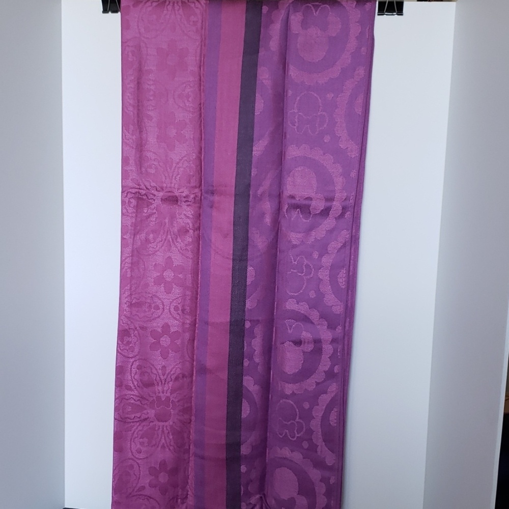 Disney park minnie mouse purple scarf 💜💜
